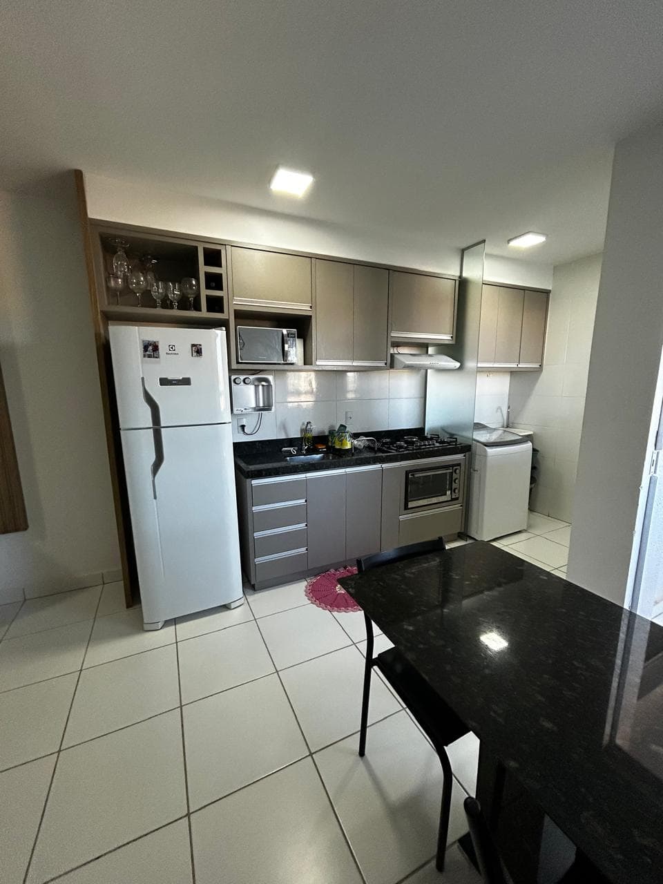 Apartamento com marcenaria — foto 1 de 10