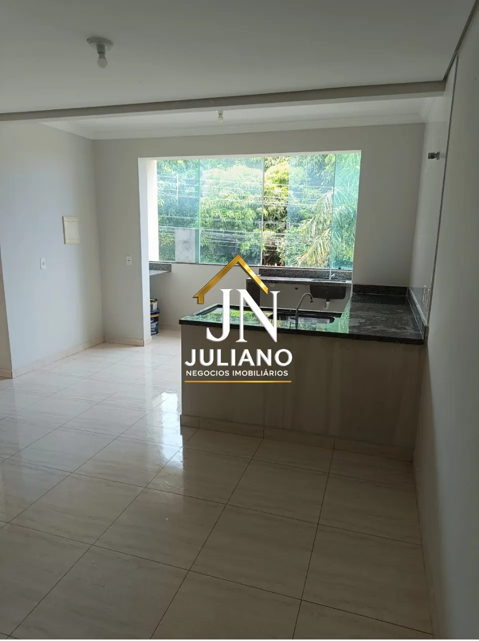 APARTAMENTO EM CONDOMÍNIO COM 6 UNIDADES — foto 1 de 6
